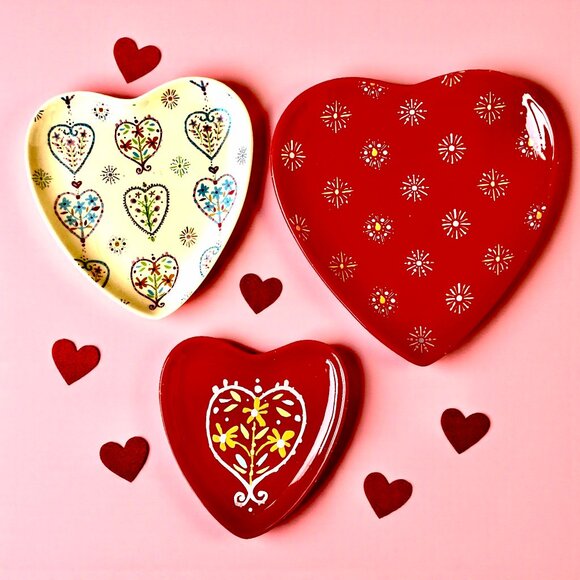 Department 56 Ceramic Trinket Dish Plate Heart Flowers Set of 3 - Picture 1 of 12